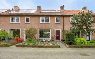 Tussenwoning te koop: Kwikstraat 58, Winkewijert Apeldoorn