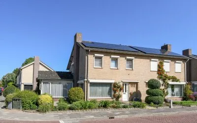 Twee-onder-één-kap te koop: Kwistbeeklaan 8B, Baarlo-centrum Baarlo