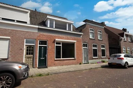 Tussenwoning te koop: Laageinde 27, Baardwijk Waalwijk