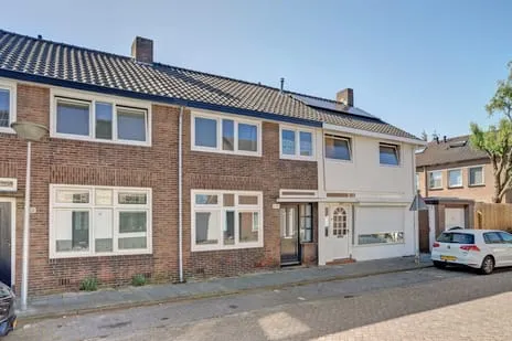 Tussenwoning te koop: Laagstraat 335, Blaarthem Eindhoven