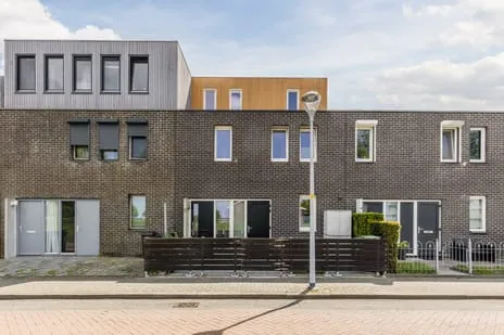 Tussenwoning te koop: Laagveld 9, Nieuw-Vennep Getsewoud Zuid Nieuw-Vennep