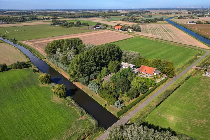 Vrijstaande woning te koop: Laaijekreekseweg 2, Buitengebied Hellevoetsluis