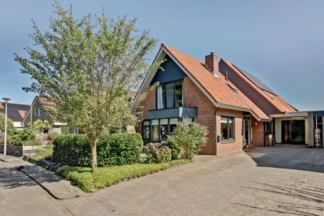 Twee-onder-één-kap te koop: Laak 34, Markgraven Almelo