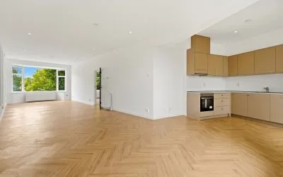 Apartment for sale: Laakkade 384, Laakkwartier-Oost 'S-Gravenhage