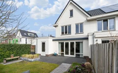 Twee-onder-één-kap te koop: Laakse Weide 14, Lexmond kern Lexmond