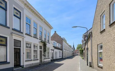 Tussenwoning te koop: Laan 3, Centrum Oosterhout