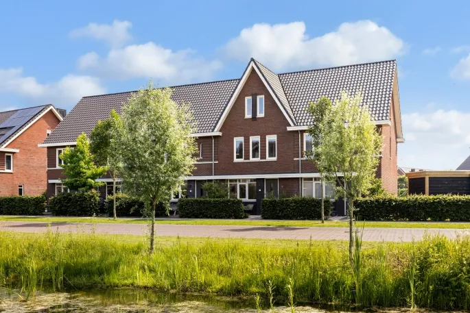 Tussenwoning te koop: Laan door Hoevelaar 24, Woudenberg-Oost Woudenberg