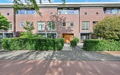 Tussenwoning te koop: Laan van Avant-Garde 185, Nesselande Rotterdam