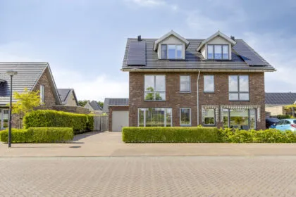 Twee-onder-één-kap te koop: Laan van Broekhorn 10, Broekhorn Heerhugowaard