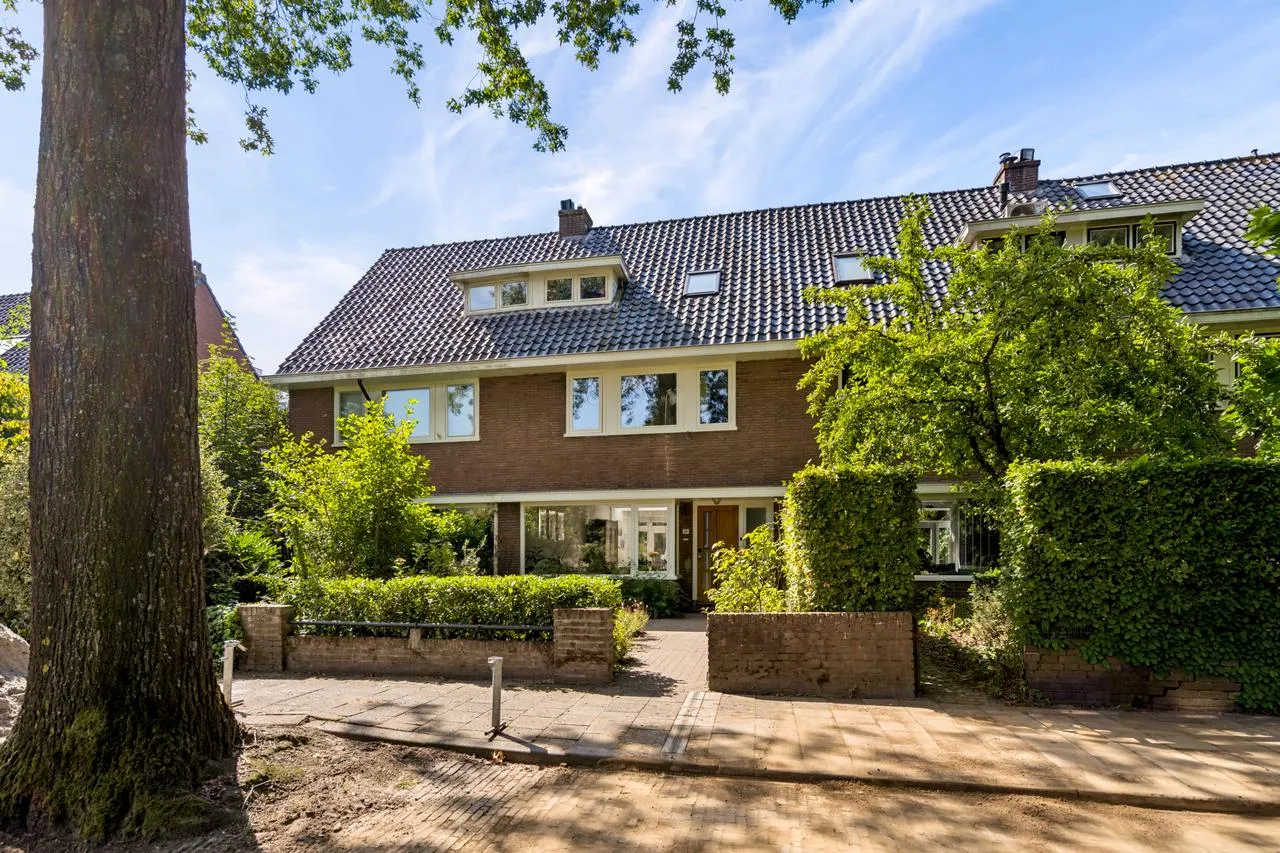 Tussenwoning te koop: Laan van Cattenbroeck 119, Zeist