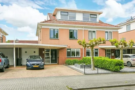 Tussenwoning te koop: Laan van Chopin 21, Nieuw-Vennep Getsewoud Zuid Nieuw-Vennep