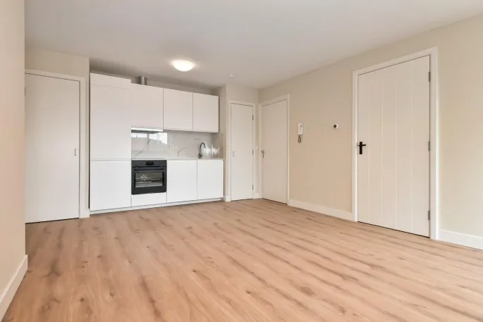 Studio te koop: Laan van Meerdervoort 53L, Zeeheldenkwartier 'S-Gravenhage