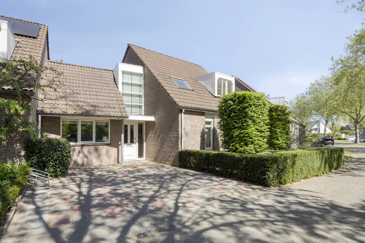 Tussenwoning te koop: Laan van Nuenhem 3, Nuenen