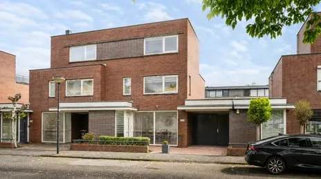 Tussenwoning te koop: Laan van Wateringse Veld 1606, Zonne Veld 'S-Gravenhage