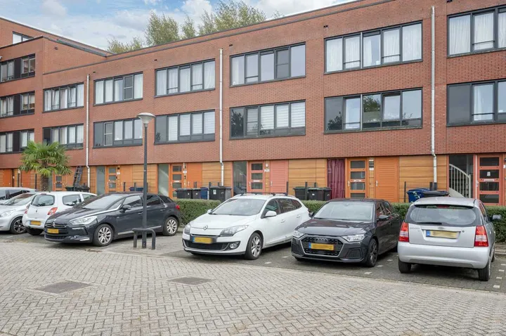 Woning te koop: Laan der V.O.C., Oostvaardersbuurt West Almere