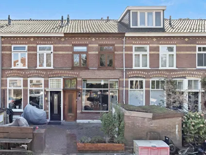 Tussenwoning te koop: Laan Van Altena 23, Agnetaparkbuurt Delft