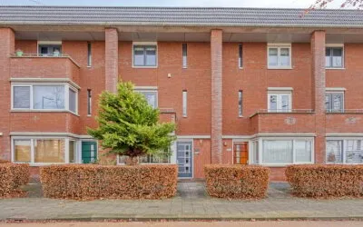 Tussenwoning te koop: Laan van Avant-Garde 352, Rotterdam