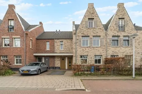 Tussenwoning te koop: Laan van Bentvelsen 38A, Hoornse Hof Delft