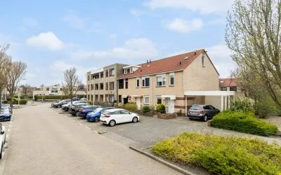 Hoekwoning te koop: Laan van Delfland 43, Kleine Geest en Molenwijk Monster