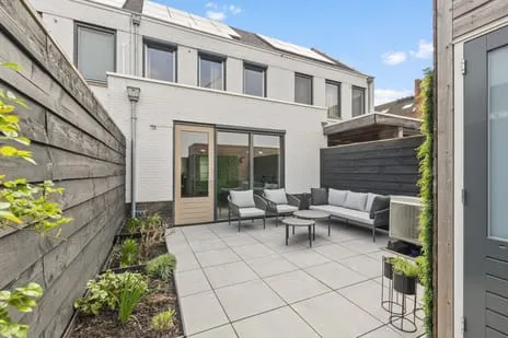 Tussenwoning te koop: Laan van Henegouwen 25, Vrouwenhof Roosendaal