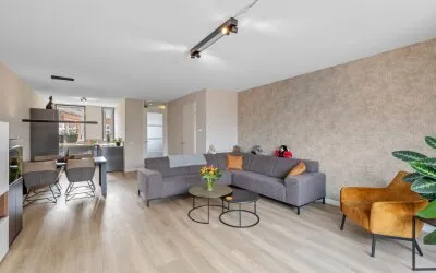 Tussenwoning te koop: Laan van Henegouwen 25, Vrouwenhof Roosendaal