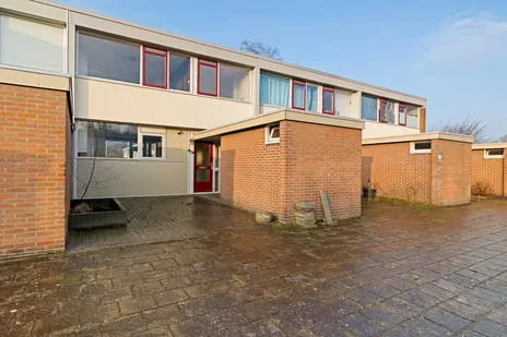 Tussenwoning te koop: Laan van het Kinholt 479, Emmerhout Emmen