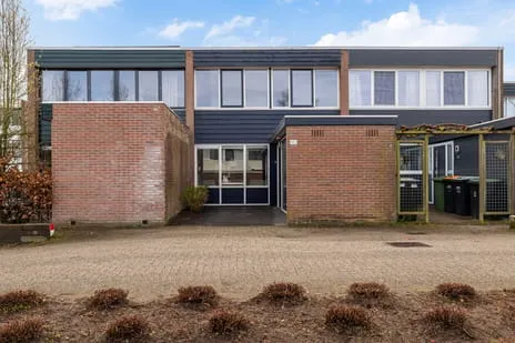 Tussenwoning te koop: Laan van het Kinholt 603, Emmerhout Emmen