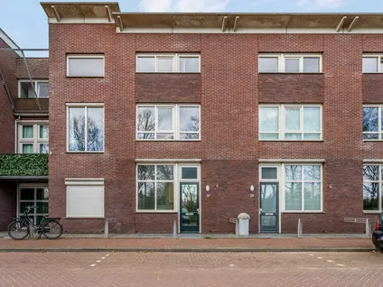Tussenwoning te koop: Laan van Kernhem 227, Ede