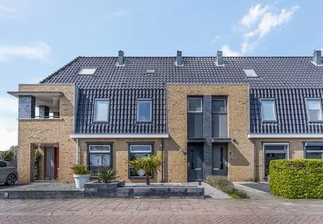 Tussenwoning te koop: Laan van Nieuw Meerten 49, Verspreide huizen Lienden Lienden
