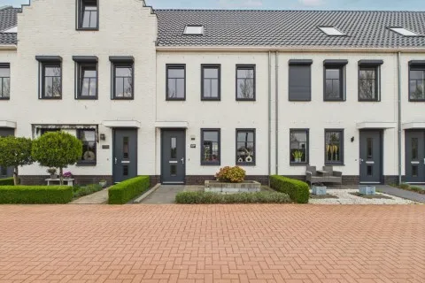 Tussenwoning te koop: Laan van Othene 108B, Othene Terneuzen