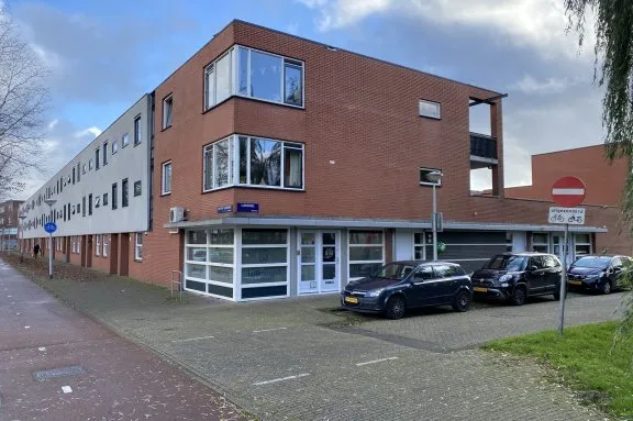 Tussenwoning te huur: Laan Van Vlaanderen 203, Nieuw-Sloten-Zuidoost Amsterdam