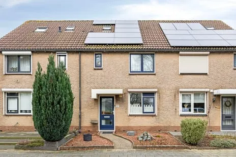 Tussenwoning te koop: Laan van Welgelegen 127, Welgelegen Werkendam