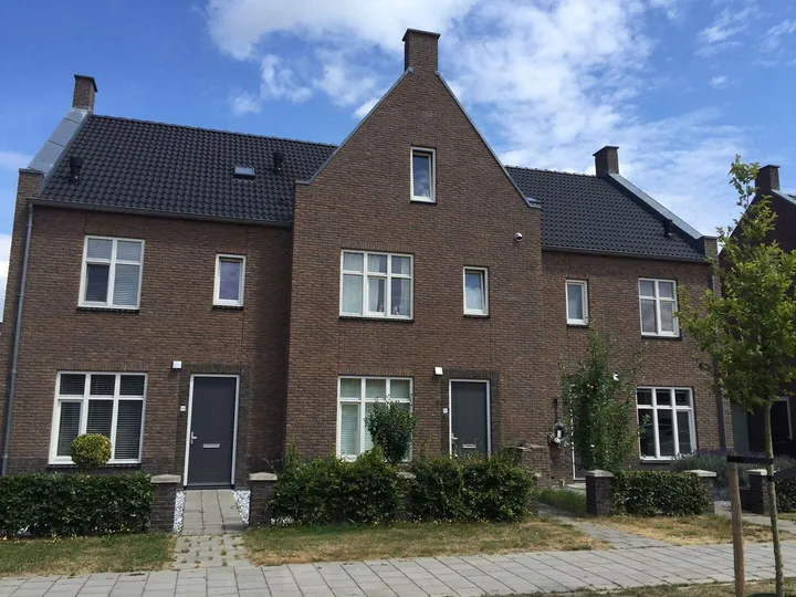 Tussenwoning te huur: Laan van Zuidbroek 82, Zuidbroek - Mozaïek & Rooster Apeldoorn