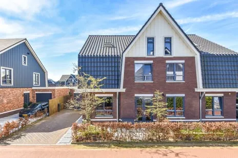 Twee-onder-één-kap te koop: Laantje van Calis 5, Blaricummermeent Blaricum