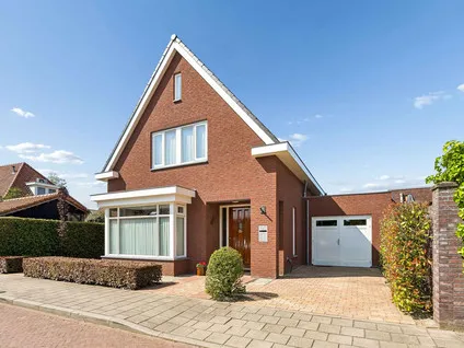 Tussenwoning te koop: Laarhof 1, Laar Nistelrode