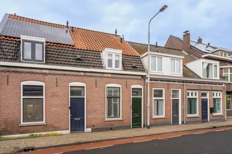 Tussenwoning te koop: Laarstraat 27, Staatsliedenbuurt Oost Tilburg