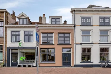Tussenwoning te koop: Laarstraat 73, Laarstraat en omgeving Zutphen
