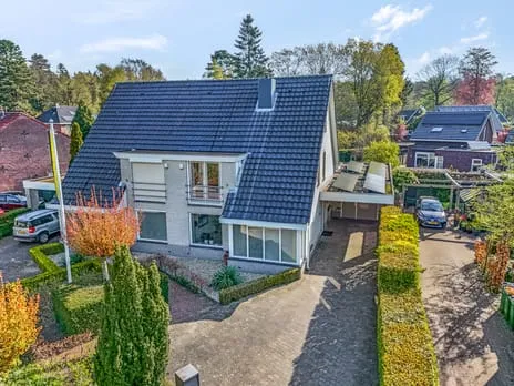 Twee-onder-één-kap te koop: Laarweg 102, De Laar Bennekom