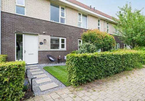 Terraced house for sale: Laarwoud 7, Buurt 4 Zeewolde