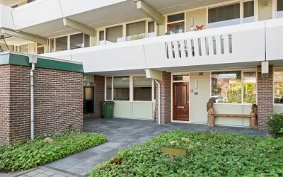 Tussenwoning te koop: Laathof 75, De Hoven Ede