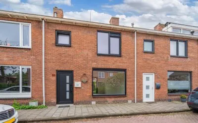 Tussenwoning te koop: Ladderbeekstraat 33, Watervlietbuurt Velsen-Noord