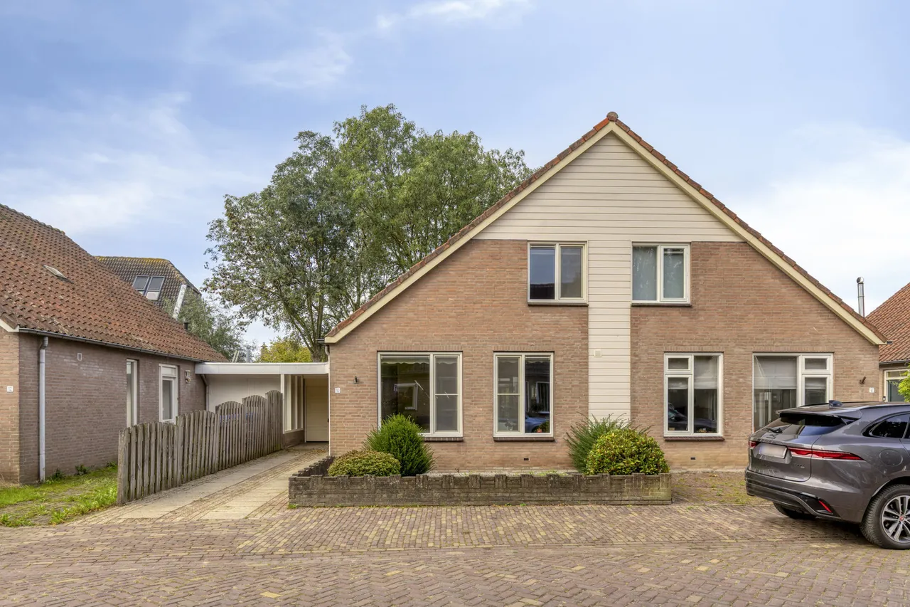 Tussenwoning te koop: Lage Hoef 10, Herpt