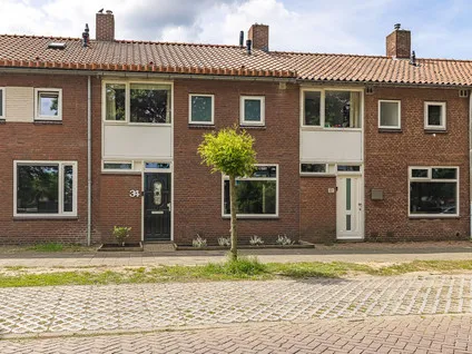 Tussenwoning te koop: Lage Kant 34, Brabantpark Breda