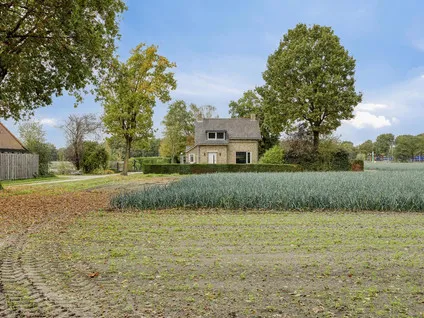 Twee-onder-één-kap te koop: Lage Baan 10A, Verspreide huizen Mun Schaijk