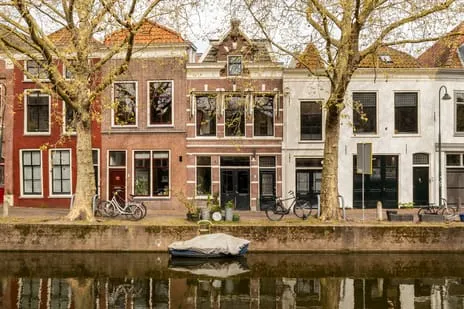 Appartement te koop: Lage Gouwe 100, Turfmarkt e.o. Gouda