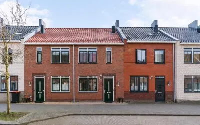 Tussenwoning te koop: Lage Hoek 50, Zwaag