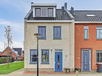 Hoekwoning te koop: Lage Hoek 65, Bangert en Oosterpolder - Buurt 35 03 Zwaag