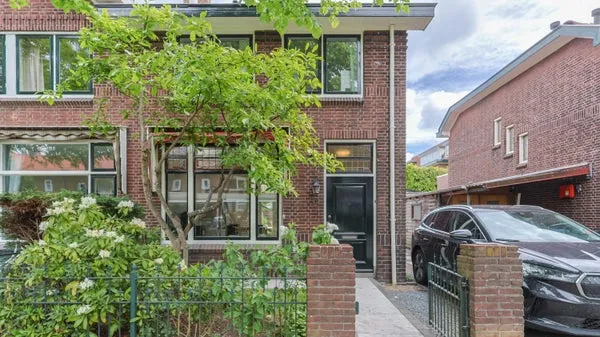 Hoekwoning te huur: Lage Morsweg 49, Lage Mors Leiden