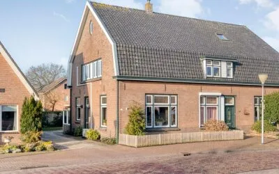 Twee-onder-één-kap te koop: Lage weide 4, Hoonhorst kern Dalfsen