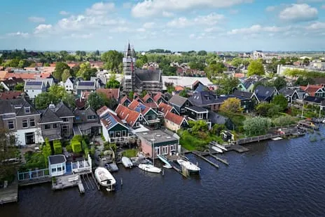 Terraced house for sale: Lagedijk 174, Oud Zaandijk Zaandijk